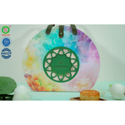Bộ hộp Bánh trung thu 4 bánh 1 trứng 150g - Phát Đạt - Thành Long - 600g - VIỆT NAM