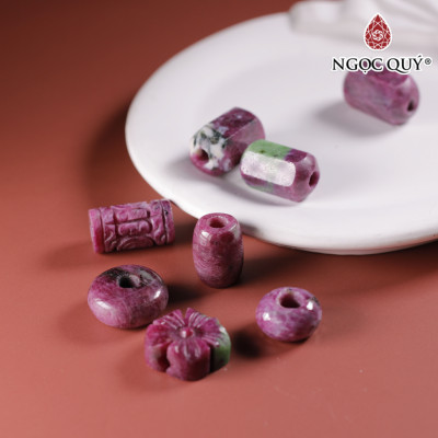 Vòng tay dây thép khắc hoa đá ruby nam phi 14x6mm,  dây thép 15cm mệnh hỏa, thổ - Ngọc Quý Gemstones