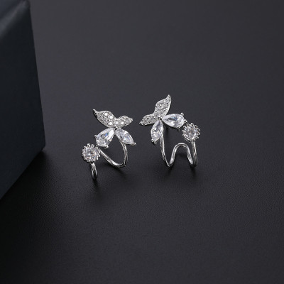 Bông tai cánh bướm đá sang chảnh tiểu thư thanh lịch