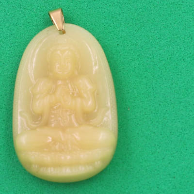 Mặt dây chuyền Phật Như lai Đại nhật thạch anh vàng 4.3cm kèm hộp nhung