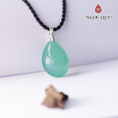 Mặt dây chuyền hình giọt nước đá ngọc đế quang 18x25mm hợp mệnh hỏa mộc - Ngọc Quý Gemstones