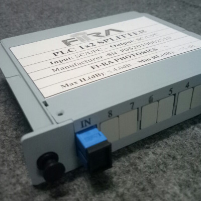Bộ chia quang PLC 1*2 SC/UPC dạng Box - Hàng chính hãng