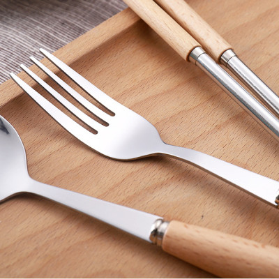 Bộ Đũa Muỗng Nĩa Inox Cán Gỗ Kèm Hộp Đựng Bằng Lúa Mạch Sang Trọng Thanh Lịch - Chính Hãng