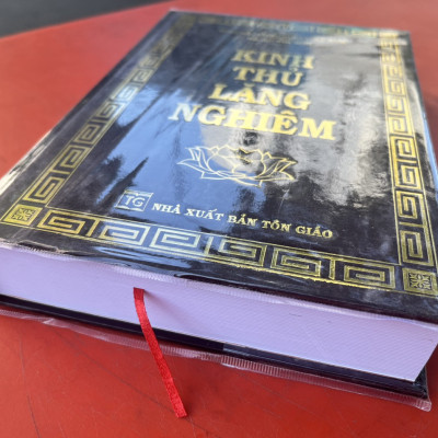 Sách - Kinh Thủ Lăng Nghiêm ( tặng kèm bao sách - Kinh tụng