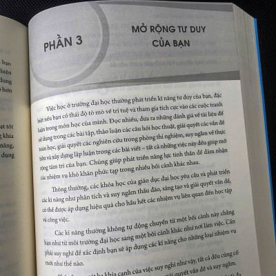 Sách: Kĩ Năng Để Thành Công - Phát Triển Cá Nhân Và Nâng Tầm Sự Nghiệp