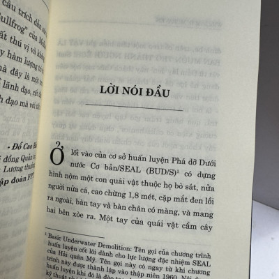 TRÍ TUỆ CỦA BULLFROG - Lãnh Đạo Thật Đơn Giản Nhưng Cũng Không Dễ Dàng – William H. McRaven – Bestbooks – NXB Dân Trí