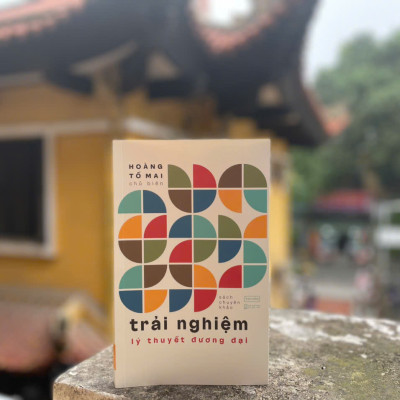 [Sách] Trải Nghiệm Lý Thuyết Đương Đại - Hoàng Tố Mai chủ biên - Sách Tao Đàn