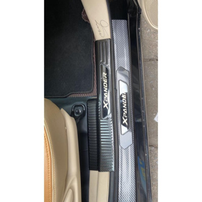 ỐP BẬC CỬA, NẸP BƯỚC CHÂN TRONG NGOÀI CARBON XE MITSUBISHI XPANDER VÂN CACBON 2018 - 2021 - 2022 hàng cao cấp
