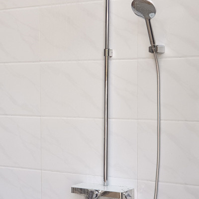 Bộ Vòi Sen Nóng Lạnh Tắm Đứng Eurolife EL-SC906