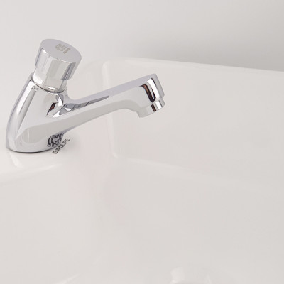 Vòi Lavabo lạnh nhấn hơi Eurolife EL-119 (Trắng bạc)