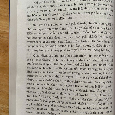 Sách  Bình Luận Bộ Luật Tố Tụng Dân Sự, Luật Trọng Tài Thương Mại  và Thực Tiễn Xét Xử