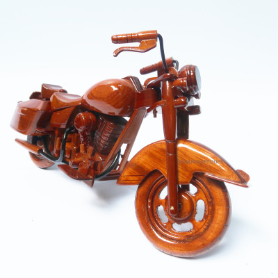 Xe mô tô Harley Road King gỗ