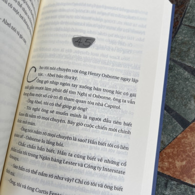 [Cuốn sách bán chạy số 1 toàn cầu] HAI SỐ PHẬN – Jeffrey Archer – Nguyễn Việt Hải dịch – Huy Hoàng Bookstore – NXB Văn học (Bìa mềm)
