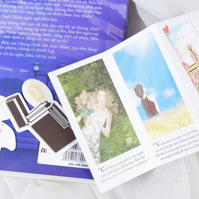 Sơn Trà Nở Muộn - Tặng Kèm 1 Bookmark Hoa Sơn Trà + 1 Bookmark Chiếc Bật Lửa + 1 Postcard