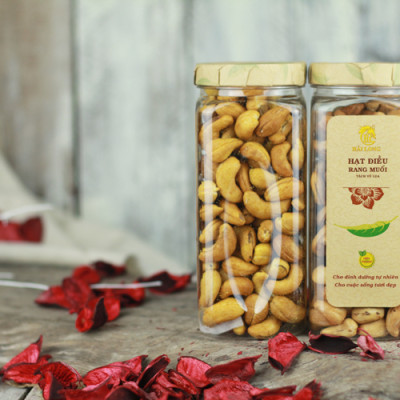 Combo Hạt Sen Sấy Hải Long (230g) + Hạt Điều Rang Muối Tách Vỏ Lụa Hải Long (250g)